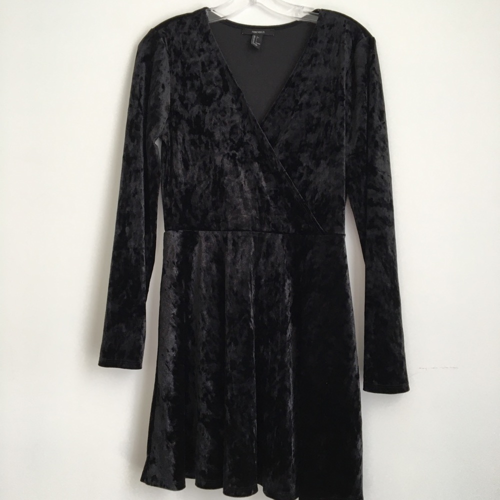 black xxi crushed velvet dress, L
